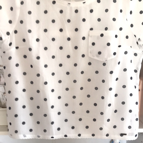 HOLLISTER Polka Dot Top w/Back Bow Detail - Picture 4 of 11
